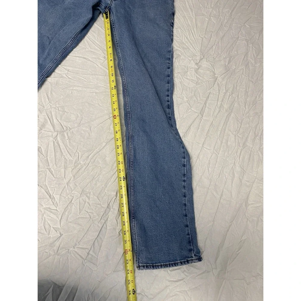 Signature Levi Strauss Gold 34x36 Relaxed Fit Jeans Light Wash Stretch Denim - Picture 8 of 10
